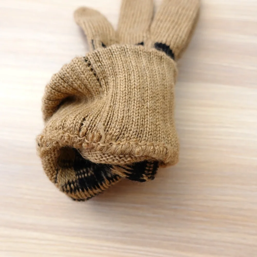 FENDI Italian Wool Gloves 7 S‎ Womens Zucca FF Camel Black Knit Maglia Luxury 42
